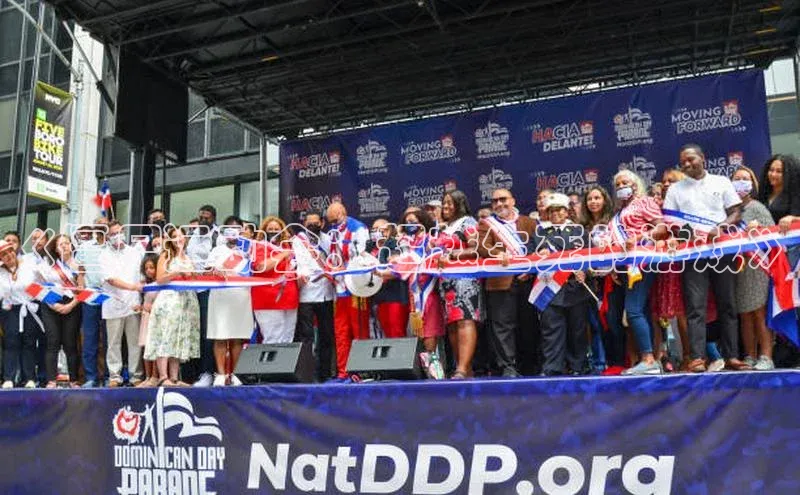 《僵尸运动会：超越生死的游戏》